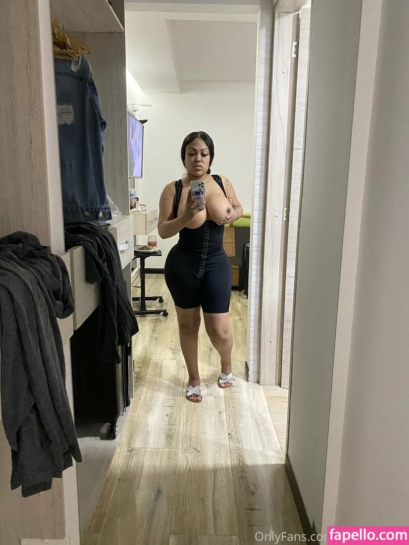 Lacey Duvalle Onlyfans Photo Gallery 