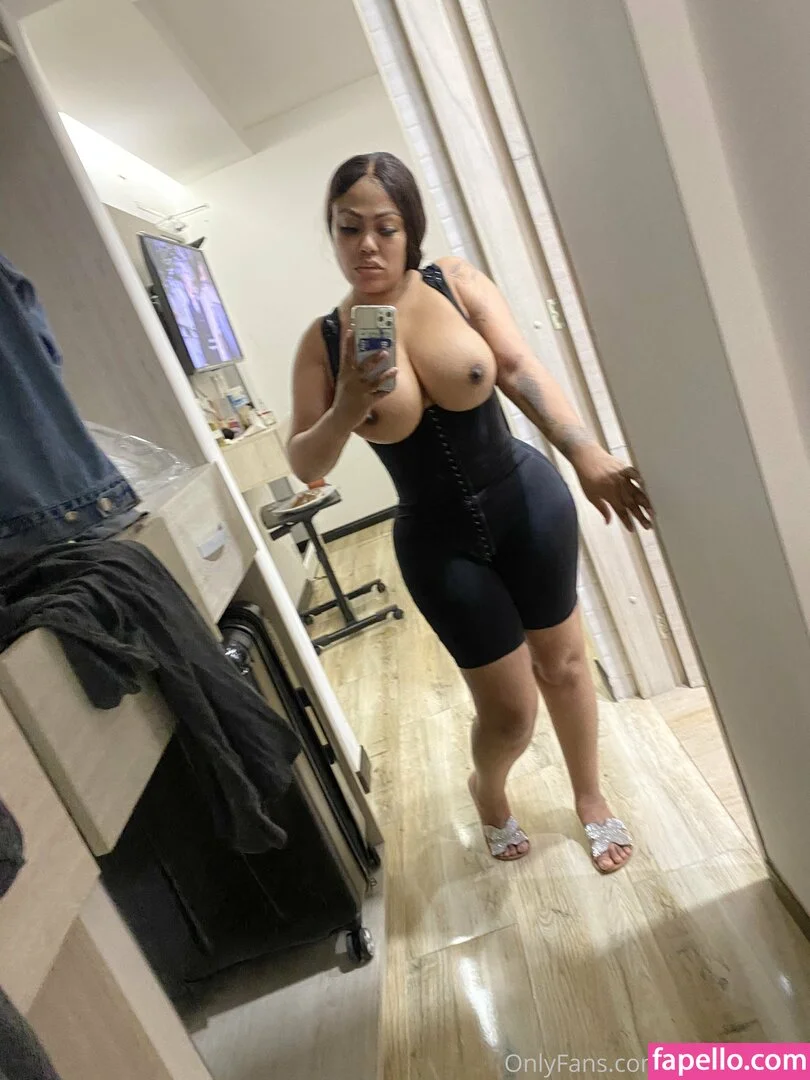 Lacey Duvalle Onlyfans Photo Gallery 