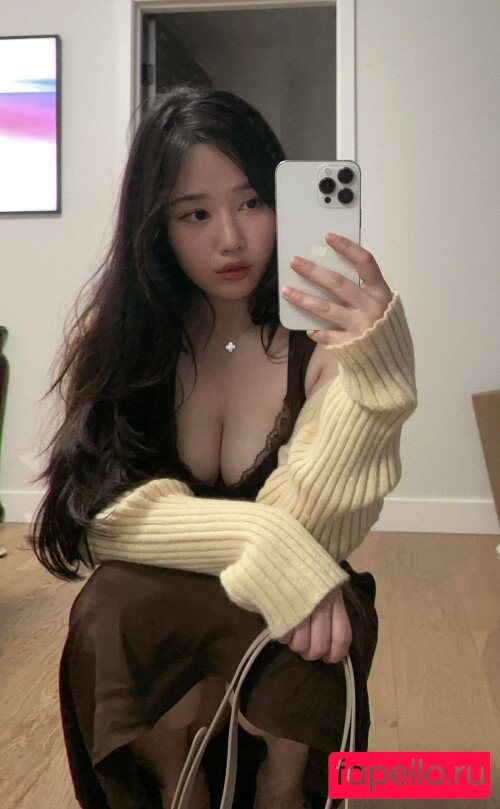 Ploo Nude Onlyfans Photo 29