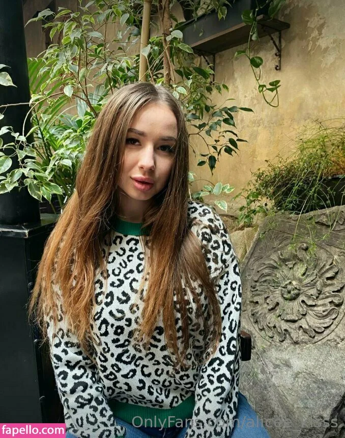 Alice_Kisss Onlyfans Photo Gallery 