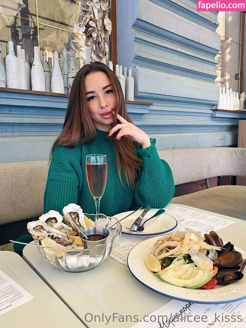 Alice_Kisss Onlyfans Photo Gallery 