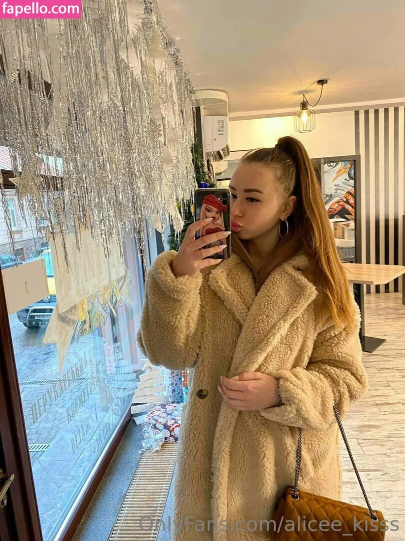 Alice_Kisss Onlyfans Photo Gallery 