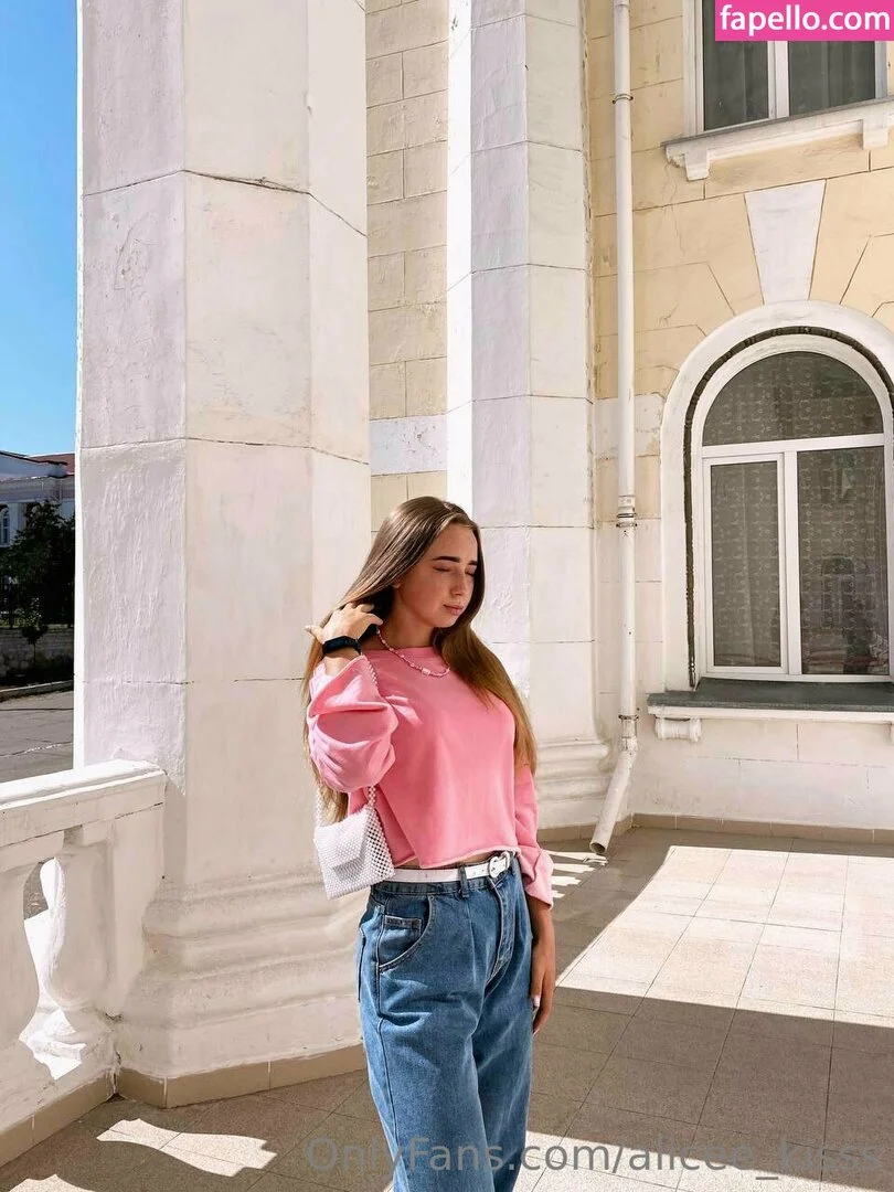 Alice_Kisss Onlyfans Photo Gallery 