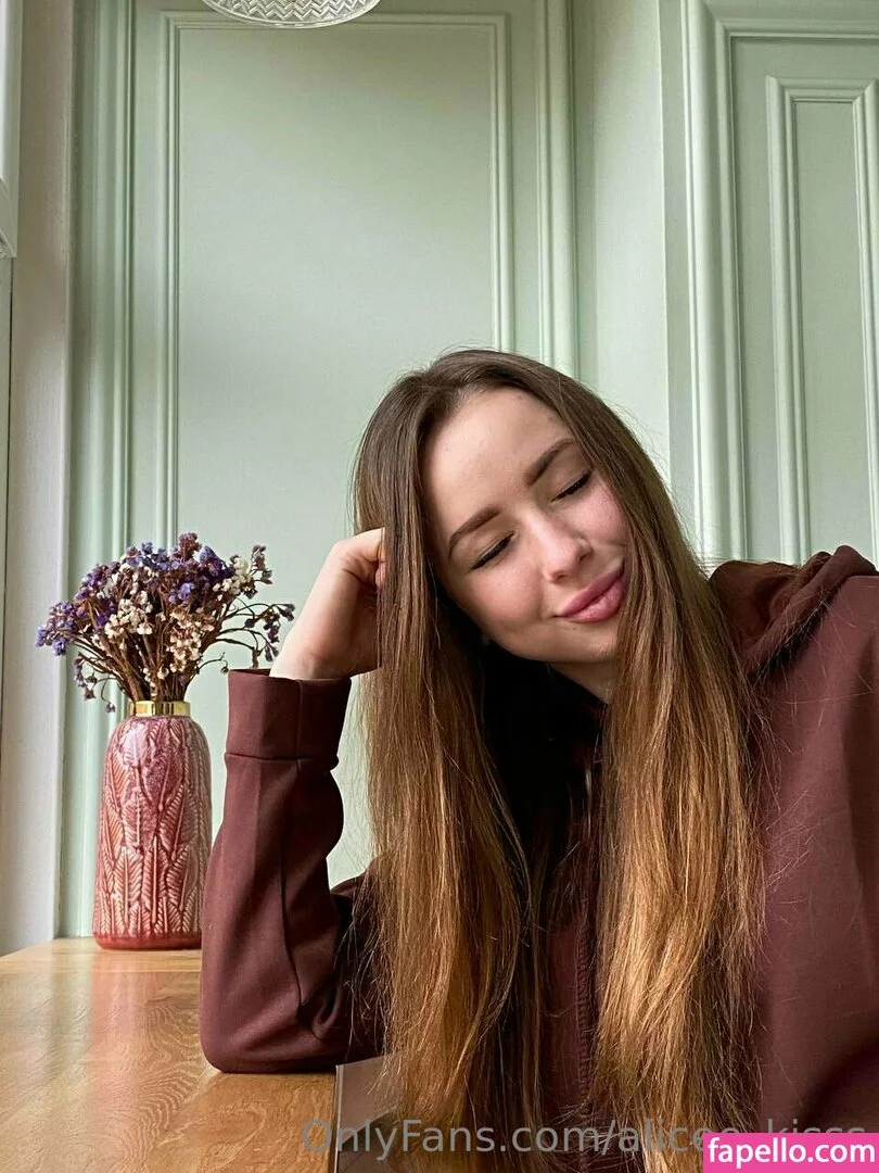 Alice_Kisss Onlyfans Photo Gallery 