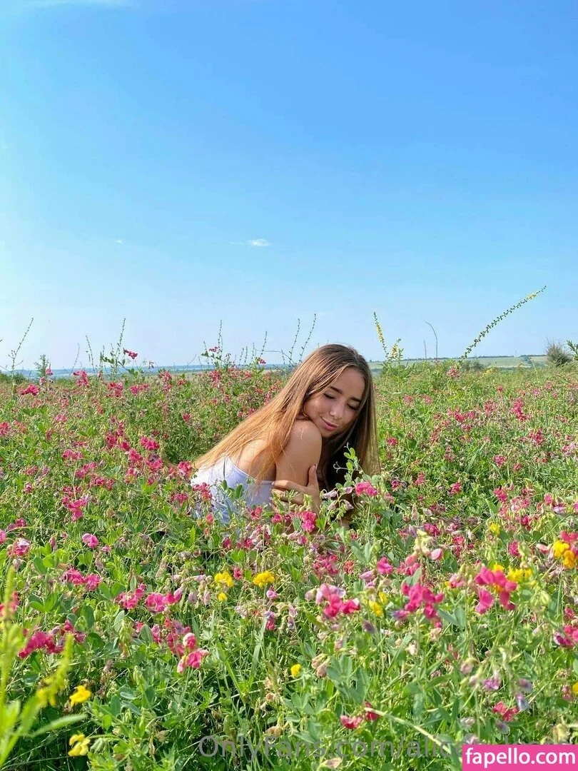 Alice_Kisss Onlyfans Photo Gallery 