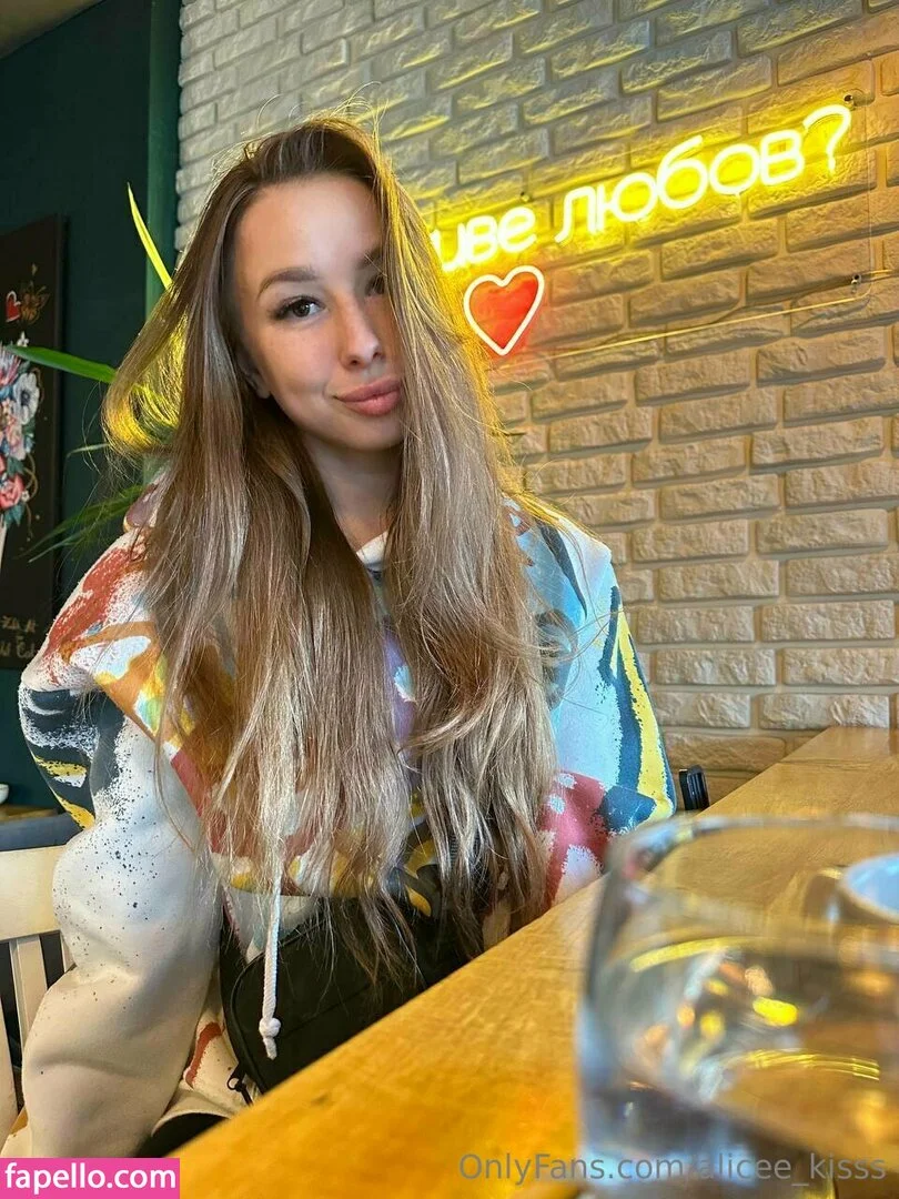 Alice_Kisss Onlyfans Photo Gallery 
