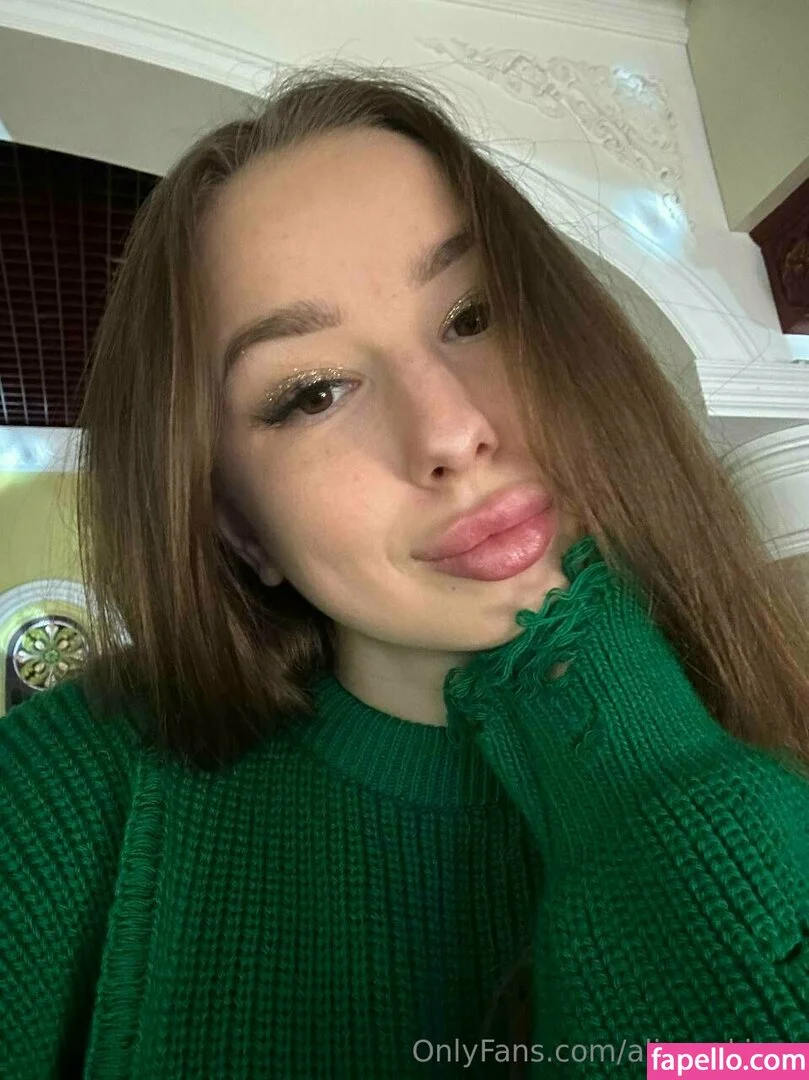 Alice_Kisss Onlyfans Photo Gallery 