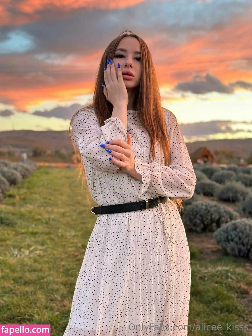 Alice_Kisss Onlyfans Photo Gallery 