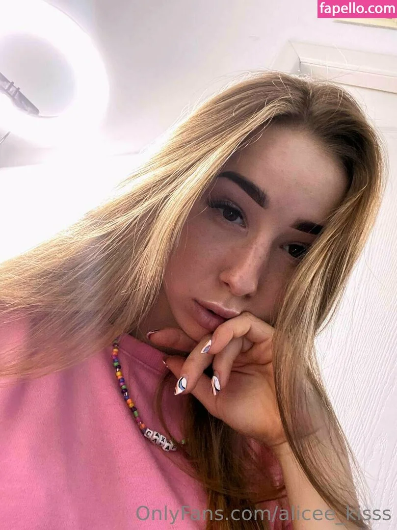 Alice_Kisss Onlyfans Photo Gallery 
