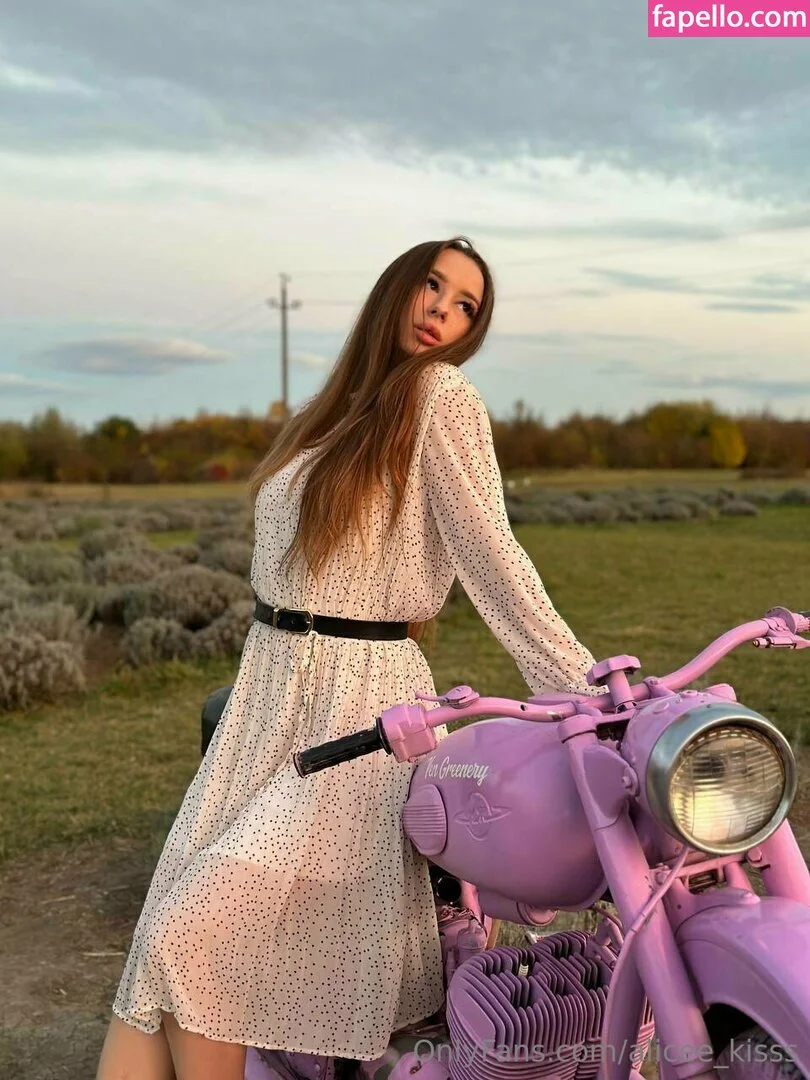 Alice_Kisss Onlyfans Photo Gallery 