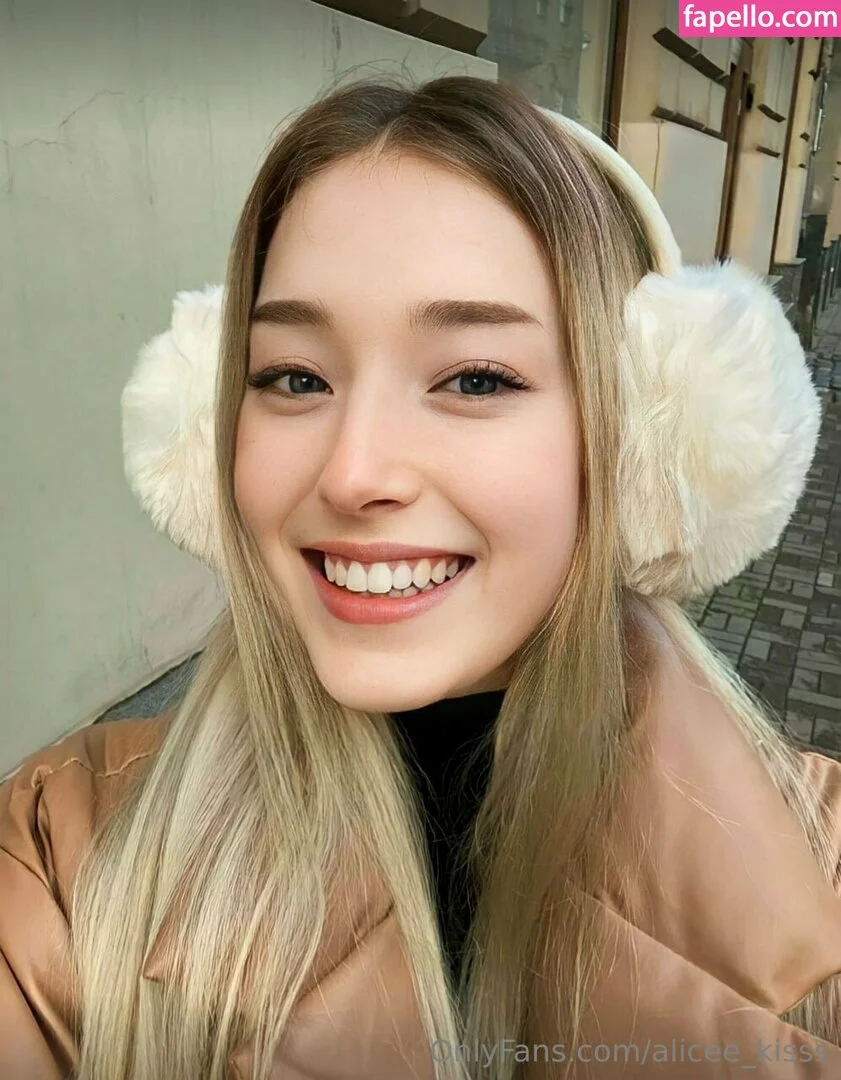 Alice_Kisss Onlyfans Photo Gallery 