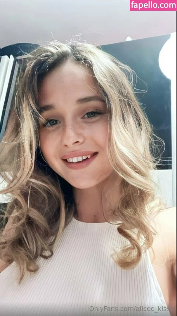 Alice_Kisss Onlyfans Photo Gallery 