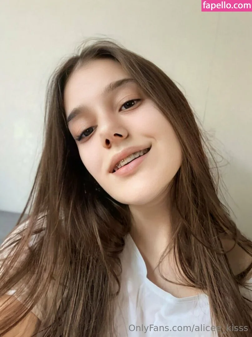 Alice_Kisss Onlyfans Photo Gallery 