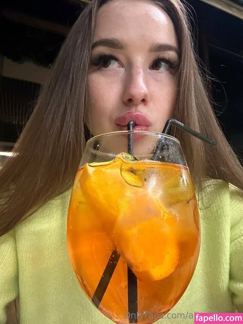 Alice_Kisss Onlyfans Photo Gallery 