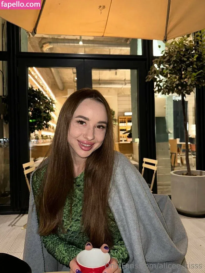 Alice_Kisss Onlyfans Photo Gallery 