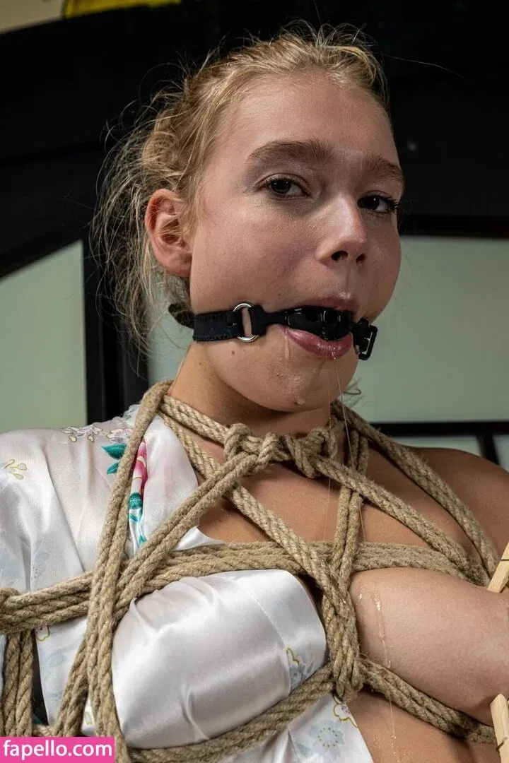 Dottir Model Onlyfans Photo Gallery 