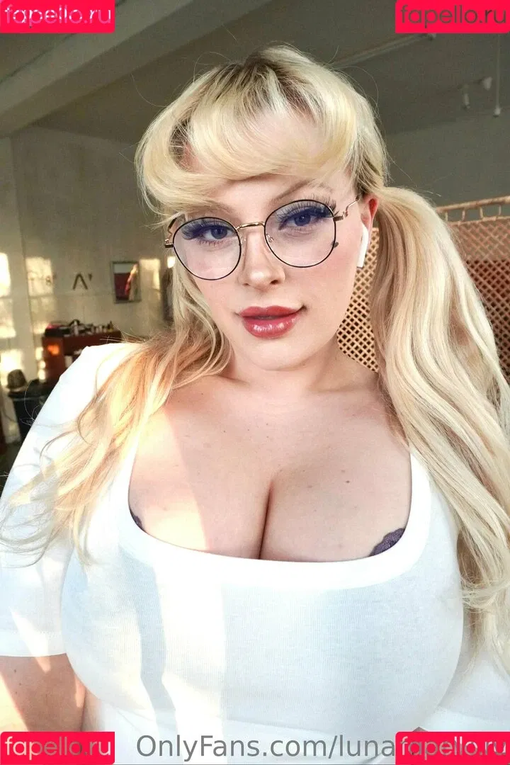 lunamarylily Onlyfans Photo Gallery 