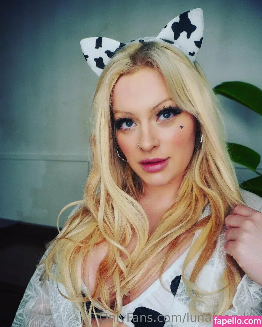 lunamarylily Onlyfans Photo Gallery 