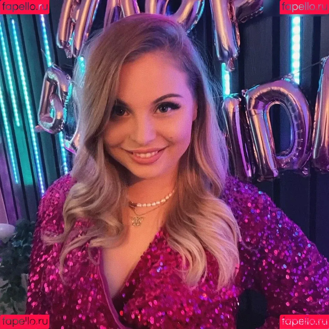 Narilah Onlyfans Photo Gallery 
