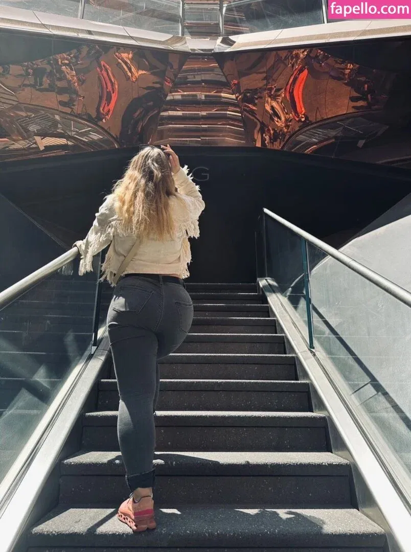 Narilah Onlyfans Photo Gallery 