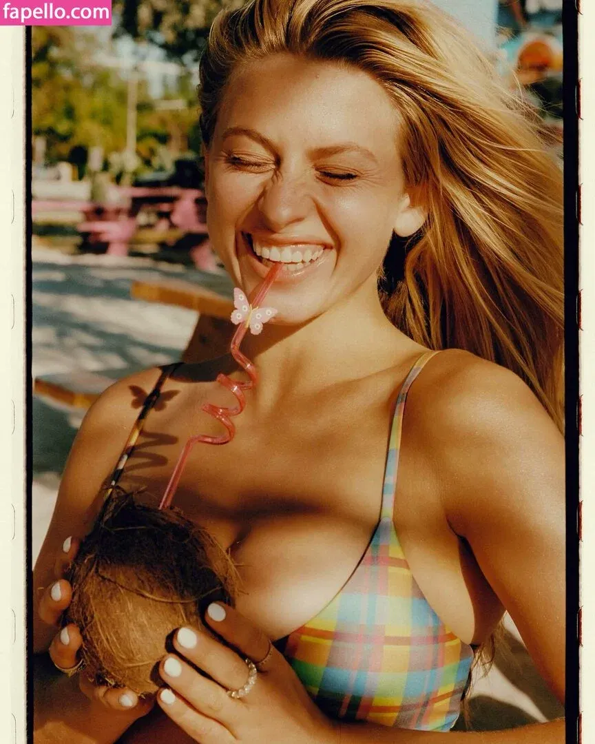 Xandra Pohl Onlyfans Photo Gallery 