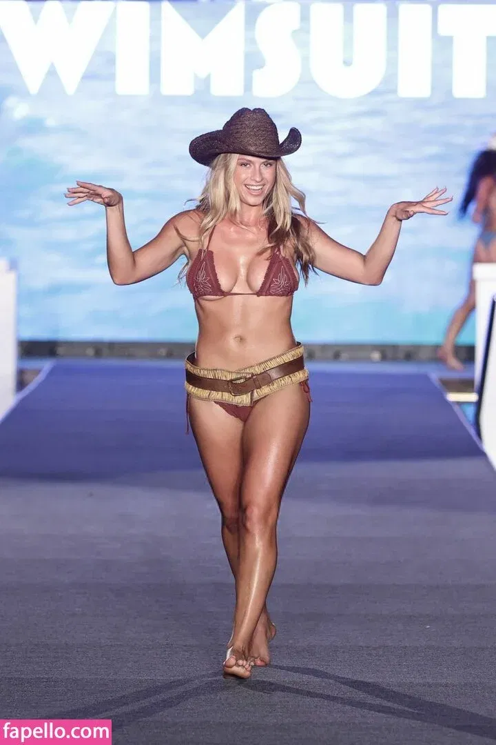 Xandra Pohl Onlyfans Photo Gallery 