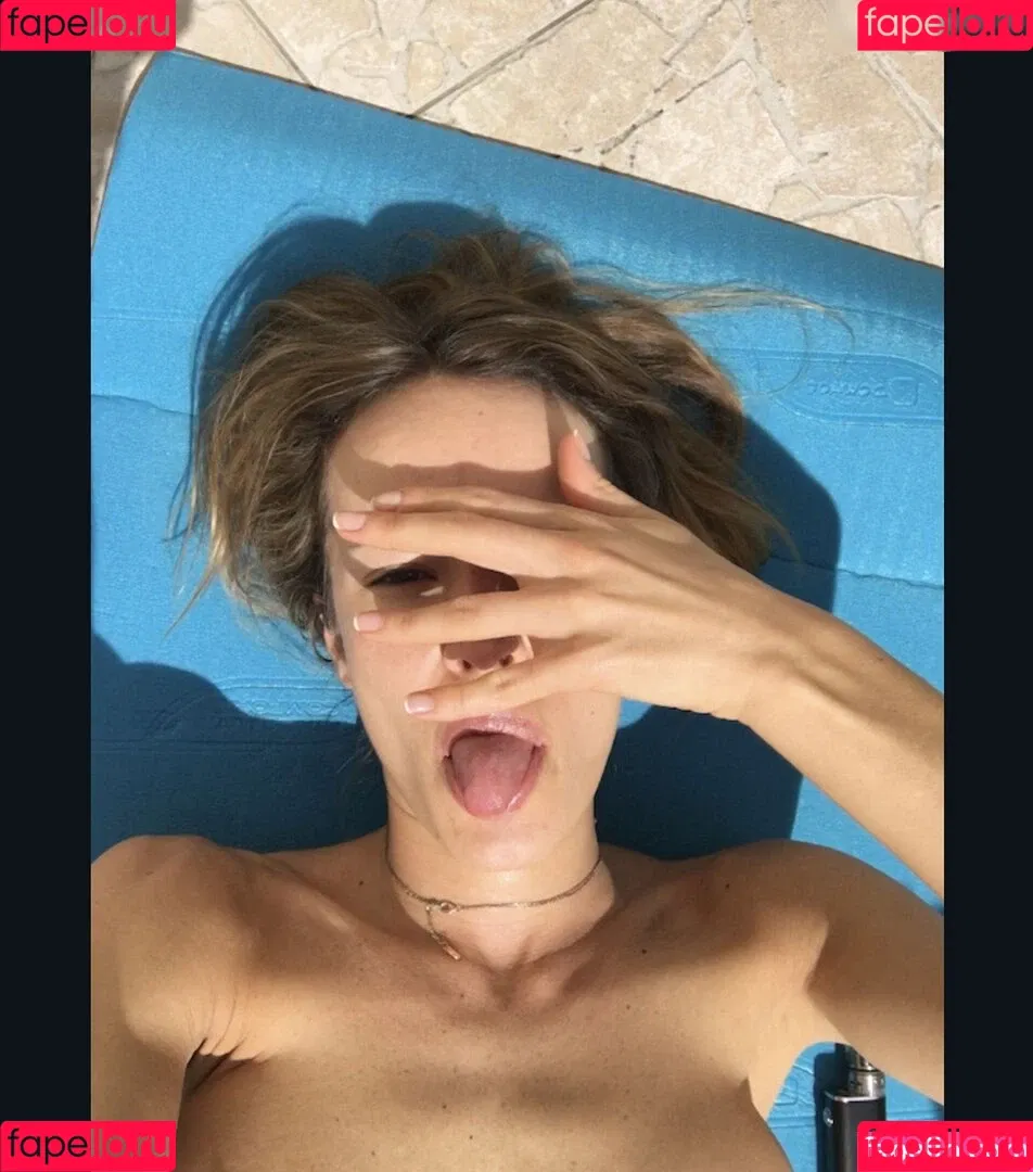 Élodie Fontan Onlyfans Photo Gallery 