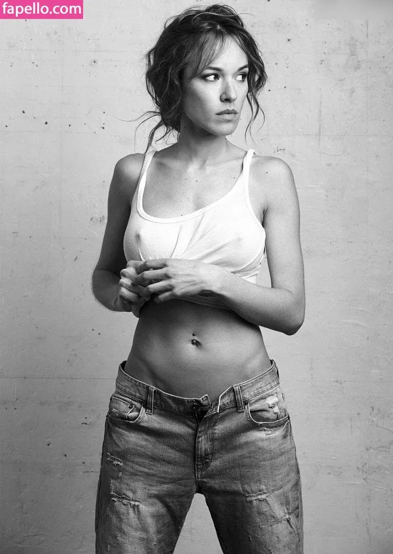 Élodie Fontan Onlyfans Photo Gallery 