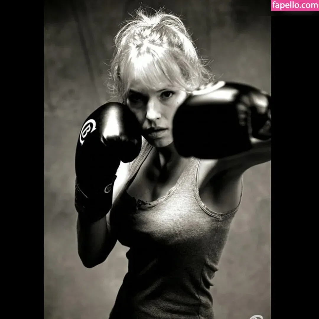 Élodie Fontan Onlyfans Photo Gallery 