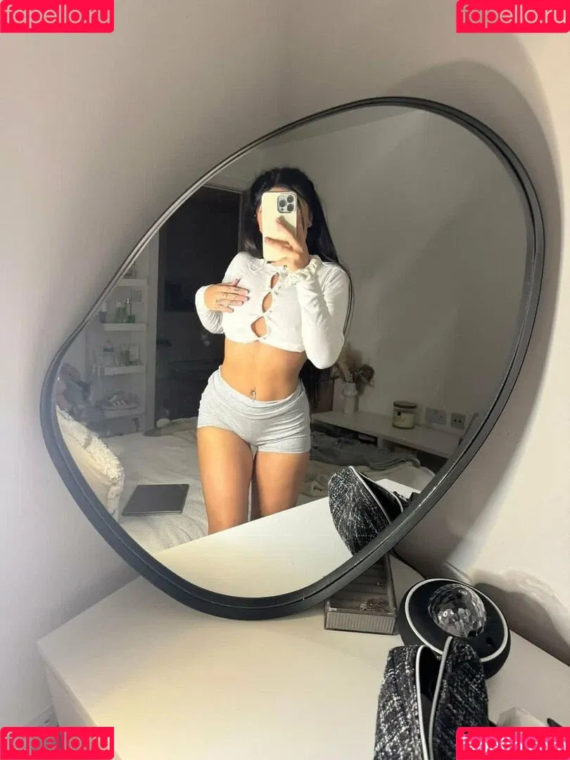 luxhney Onlyfans Photo Gallery 