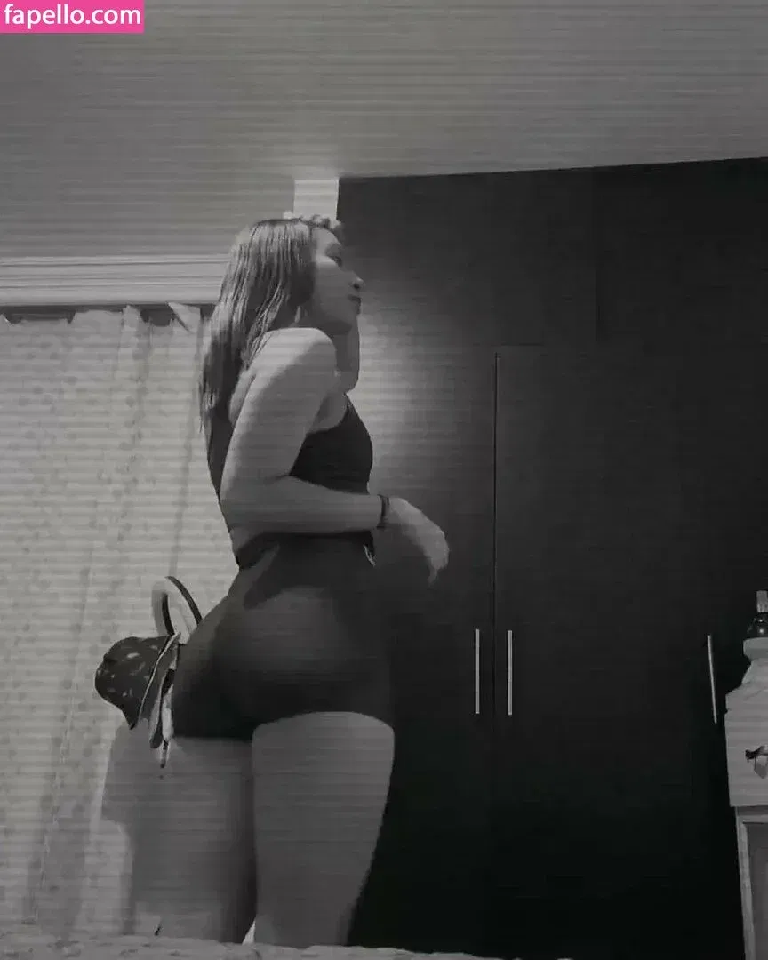 luxhney Onlyfans Photo Gallery 