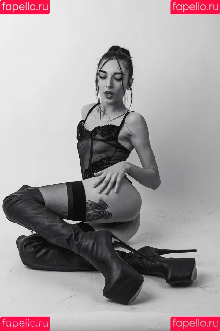 La Rocksy Onlyfans Photo Gallery 