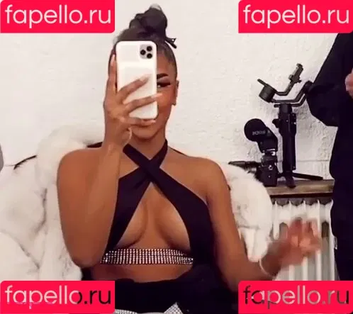 Alicia Awa Onlyfans Photo Gallery 
