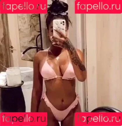 Alicia Awa Onlyfans Photo Gallery 