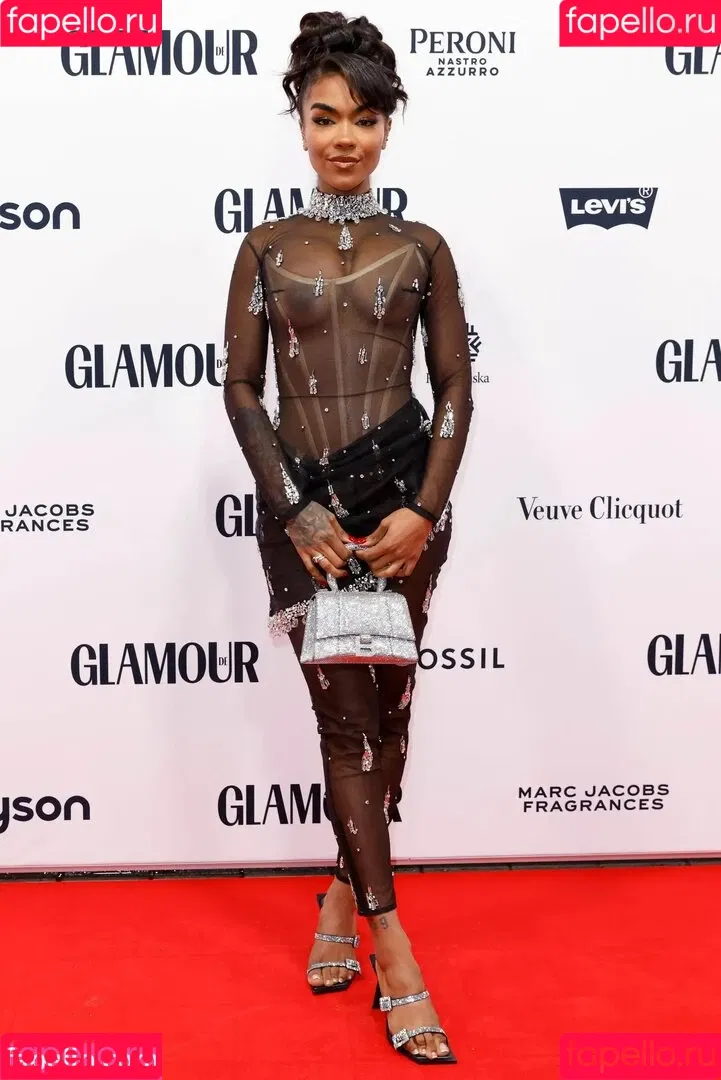 Alicia Awa Onlyfans Photo Gallery 