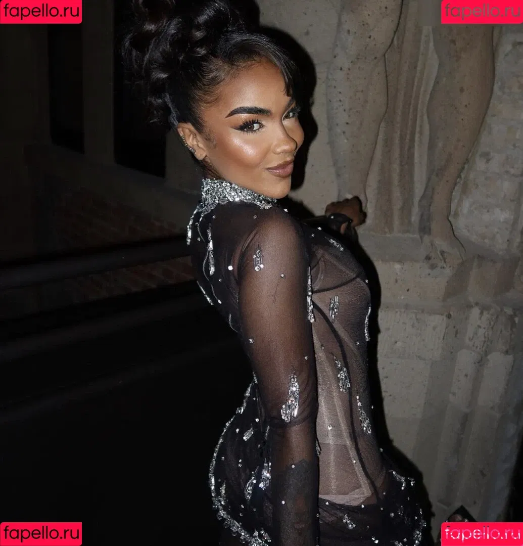 Alicia Awa Onlyfans Photo Gallery 