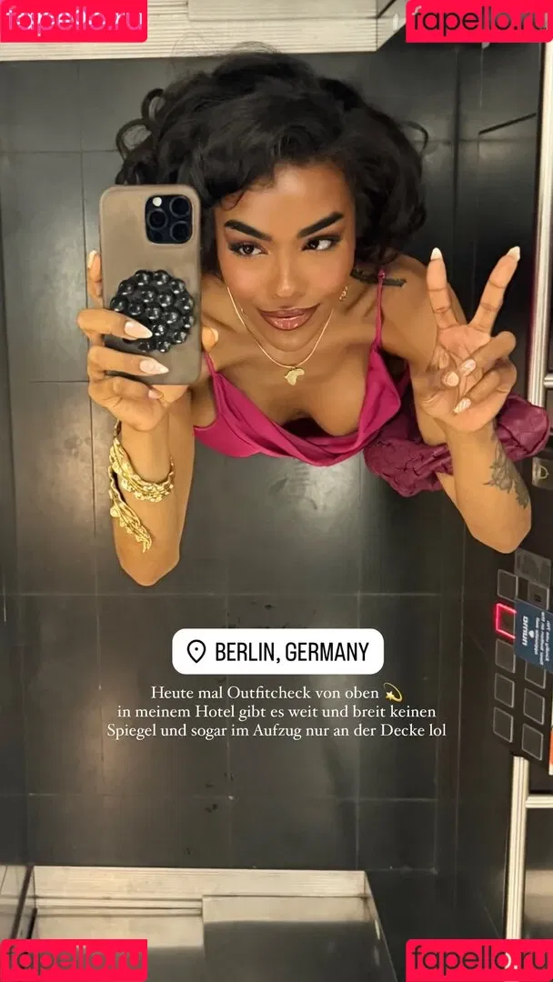 Alicia Awa Onlyfans Photo Gallery 