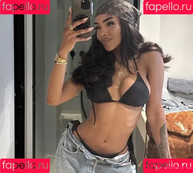 Alicia Awa Onlyfans Photo Gallery 