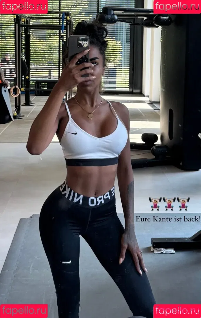 Alicia Awa Onlyfans Photo Gallery 