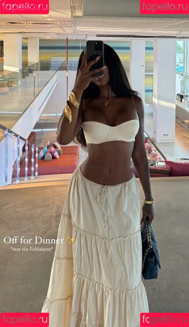 Alicia Awa Onlyfans Photo Gallery 