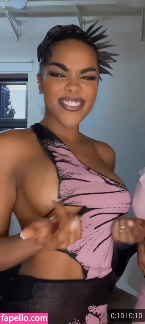 Alicia Awa Onlyfans Photo Gallery 