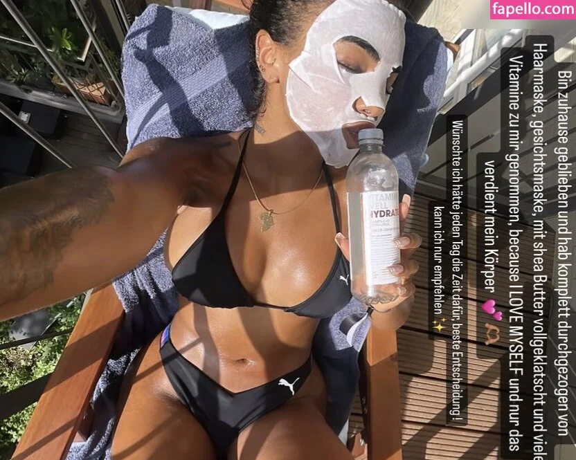 Alicia Awa Onlyfans Photo Gallery 