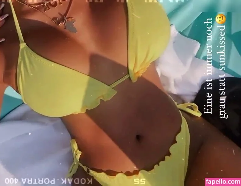 Alicia Awa Onlyfans Photo Gallery 