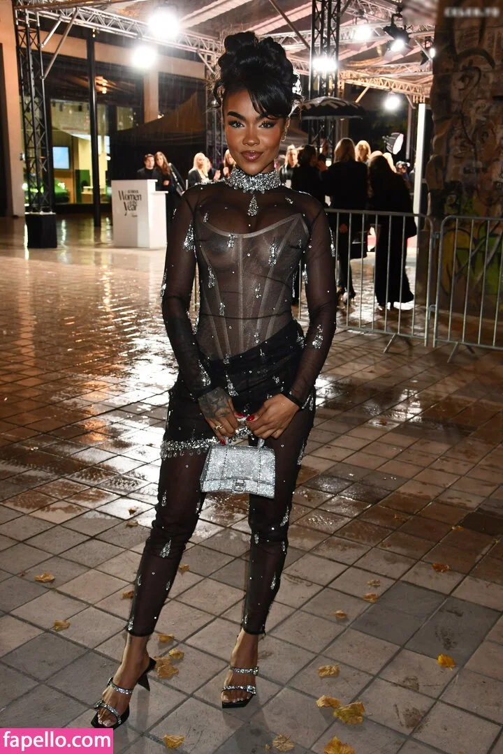 Alicia Awa Onlyfans Photo Gallery 