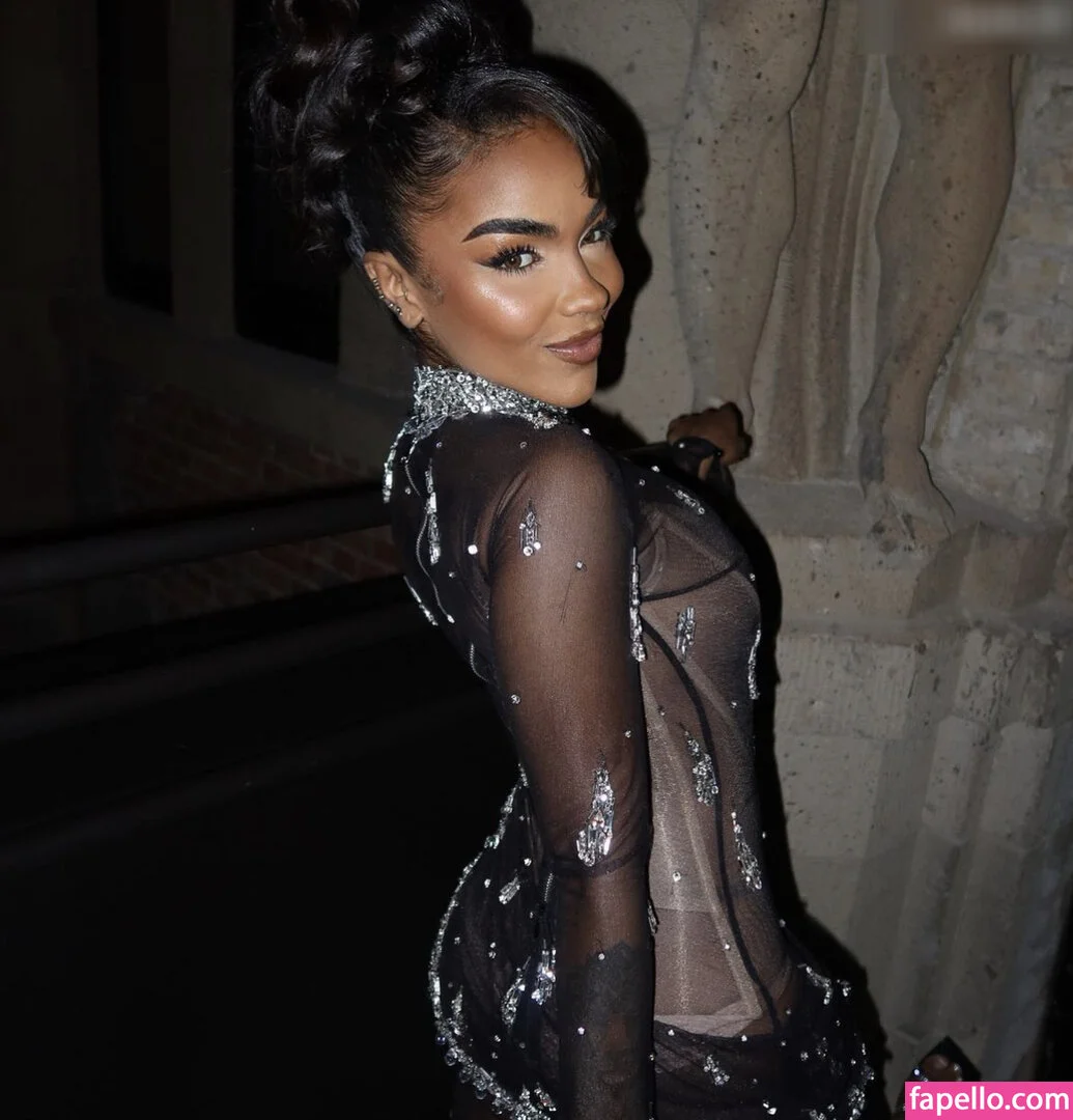 Alicia Awa Onlyfans Photo Gallery 