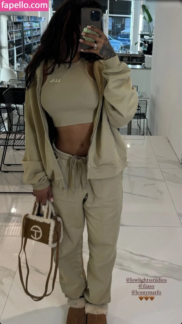 Alicia Awa Onlyfans Photo Gallery 