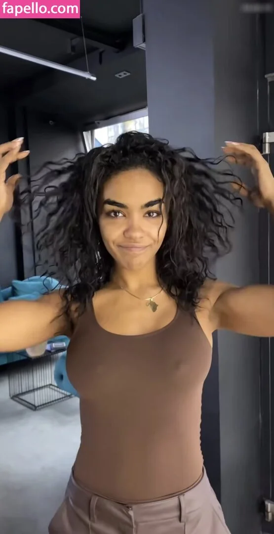 Alicia Awa Onlyfans Photo Gallery 