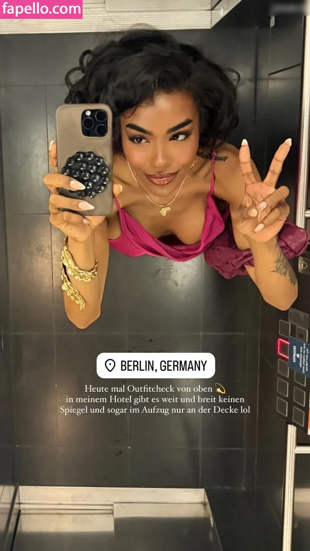 Alicia Awa Onlyfans Photo Gallery 