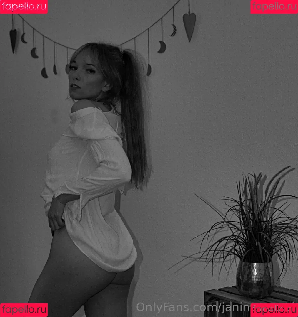Janine Wetzel Onlyfans Photo Gallery 