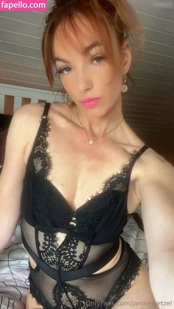 Janine Wetzel Onlyfans Photo Gallery 